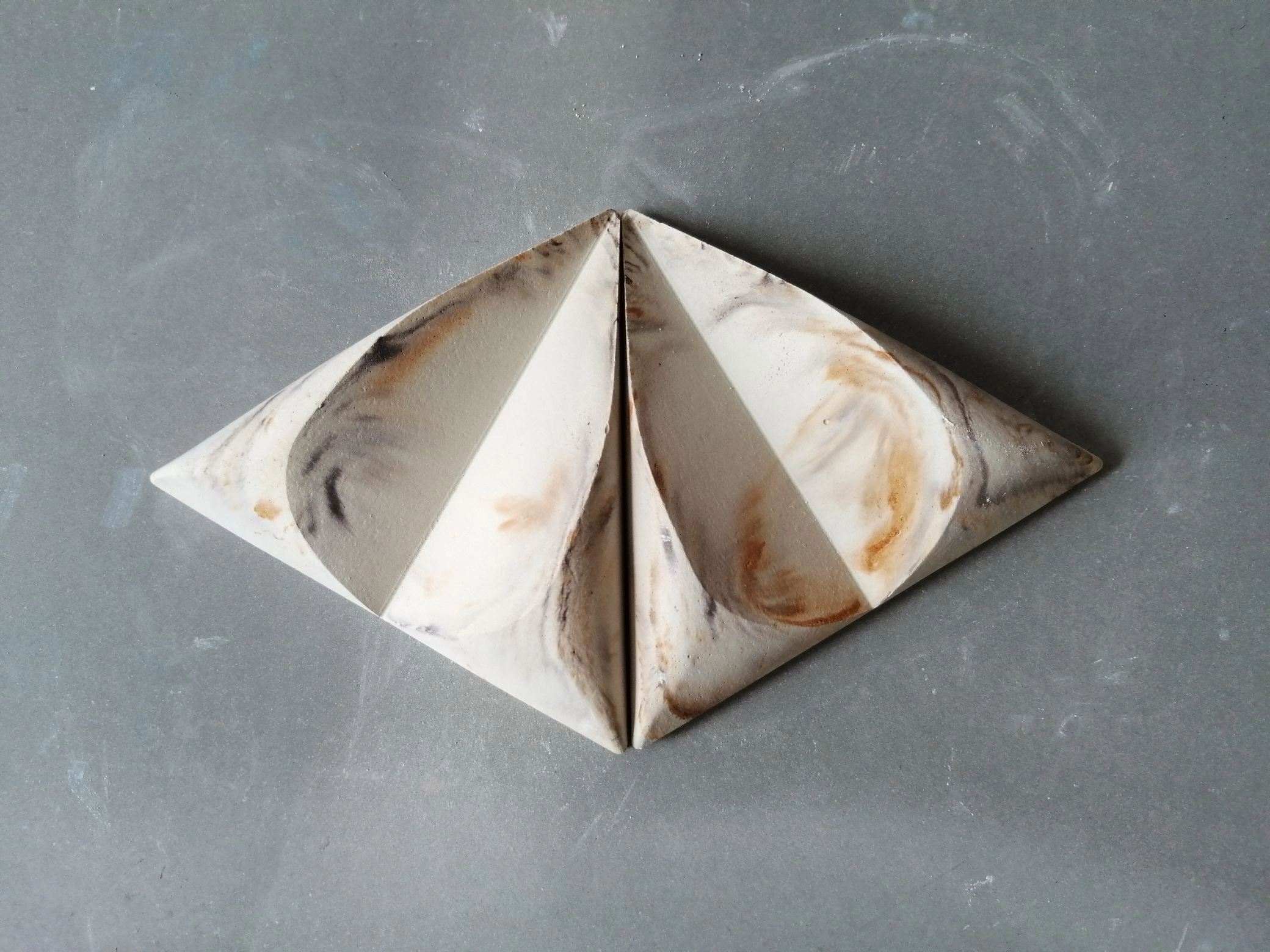 سنگ مصنوعی طرح گل مثلثی